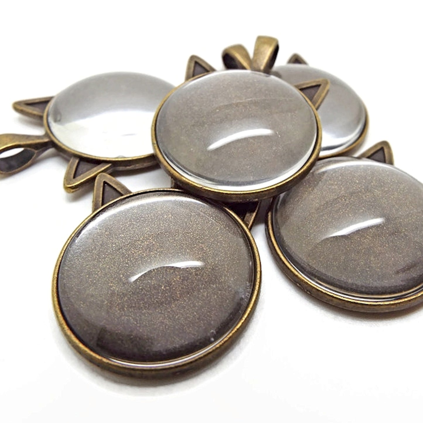 10 Bronze Tone Cat Pendants with 25mm Clear Glass Cabochons, 37x27mm