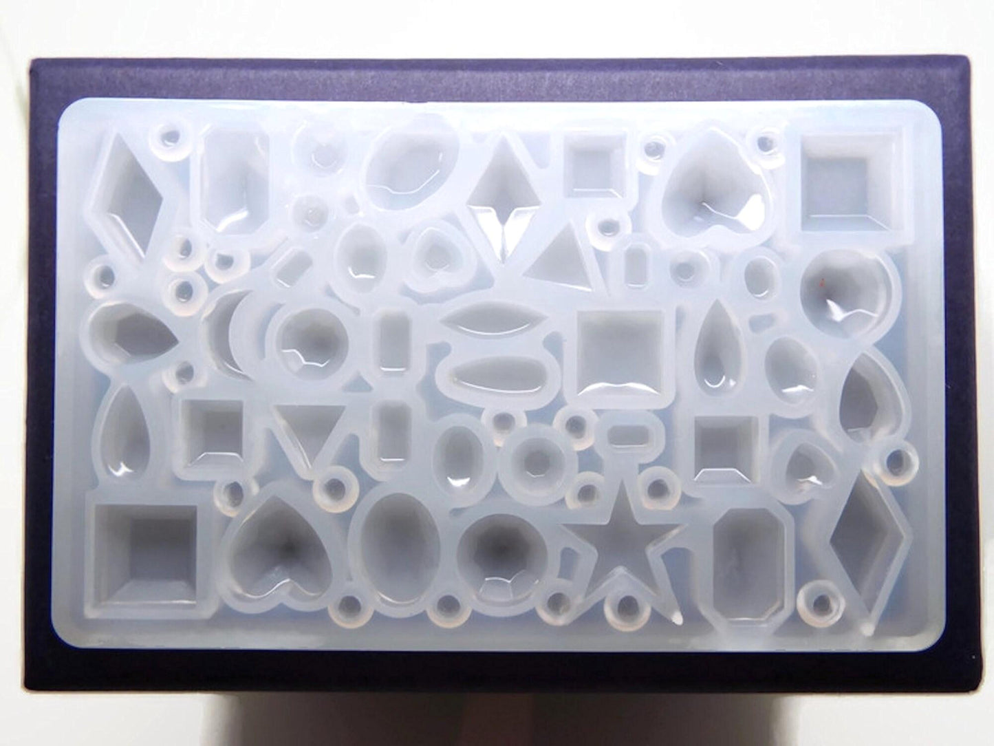 Mini Gems Mould in Pink or Clear, 113x71x7mm, 40 Moulds in 1, Craft Supplies