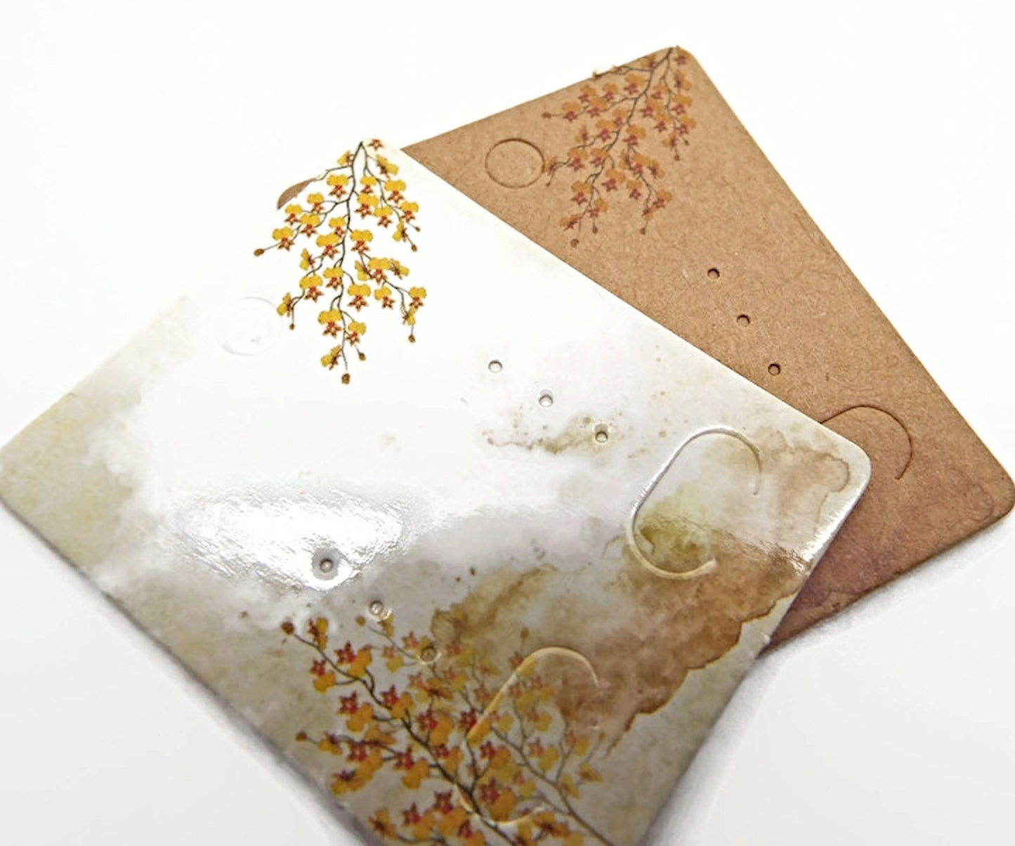 25 EARRING DISPLAY CARDS in White or Brown Tree Design 5x4cm