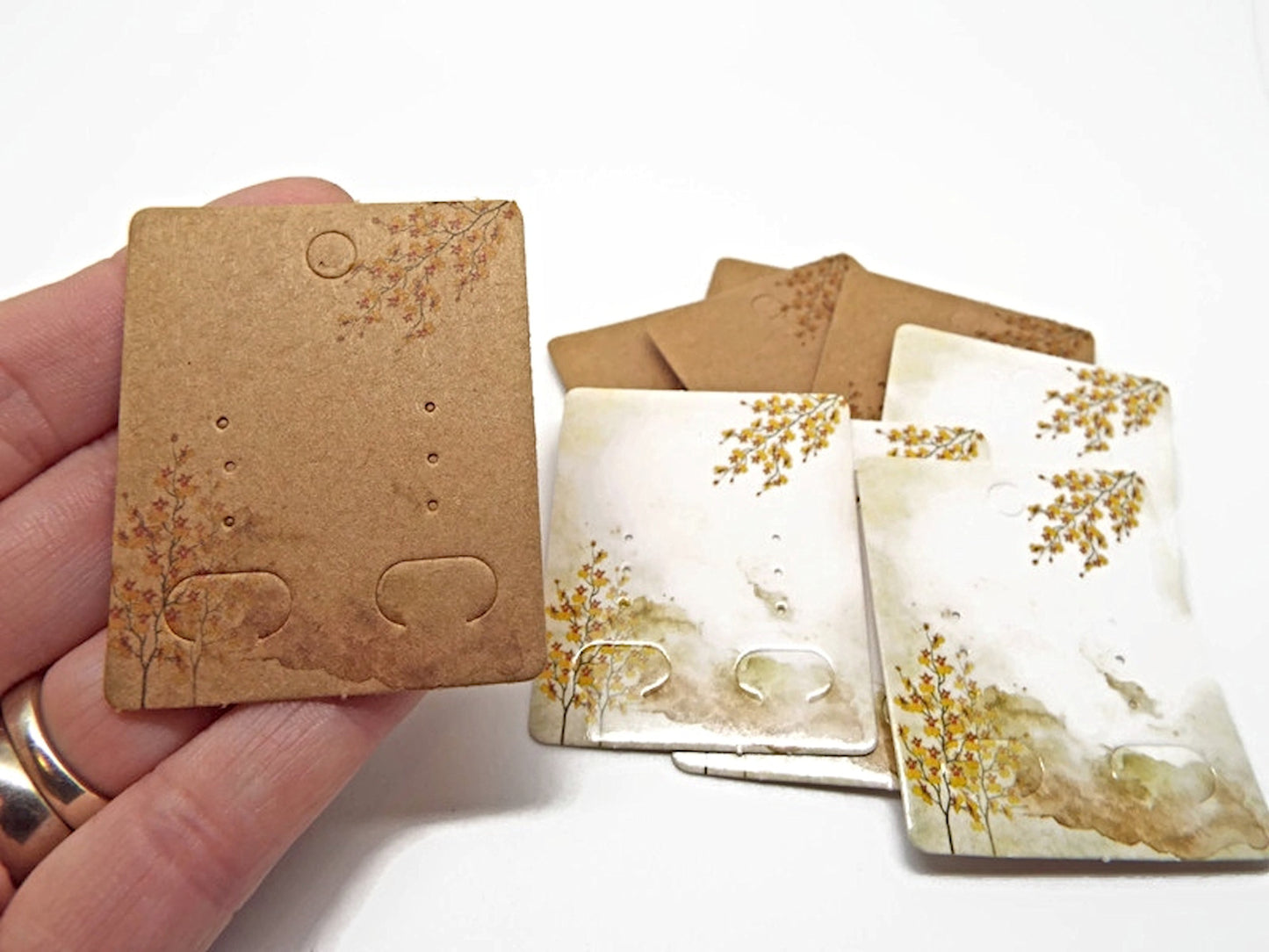 25 EARRING DISPLAY CARDS in White or Brown Tree Design 5x4cm