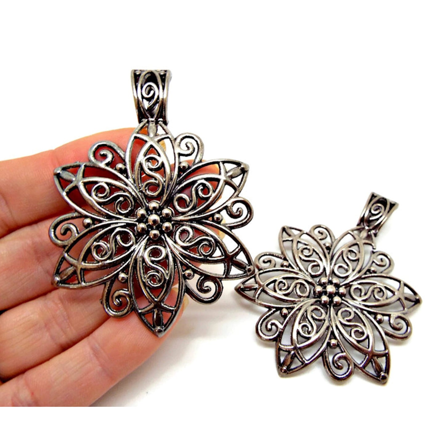 Metal Flower Pendants in Gunmetal Colour, 65mm Large Floral Poinsettia Jewellery Pendants, Pack of 5