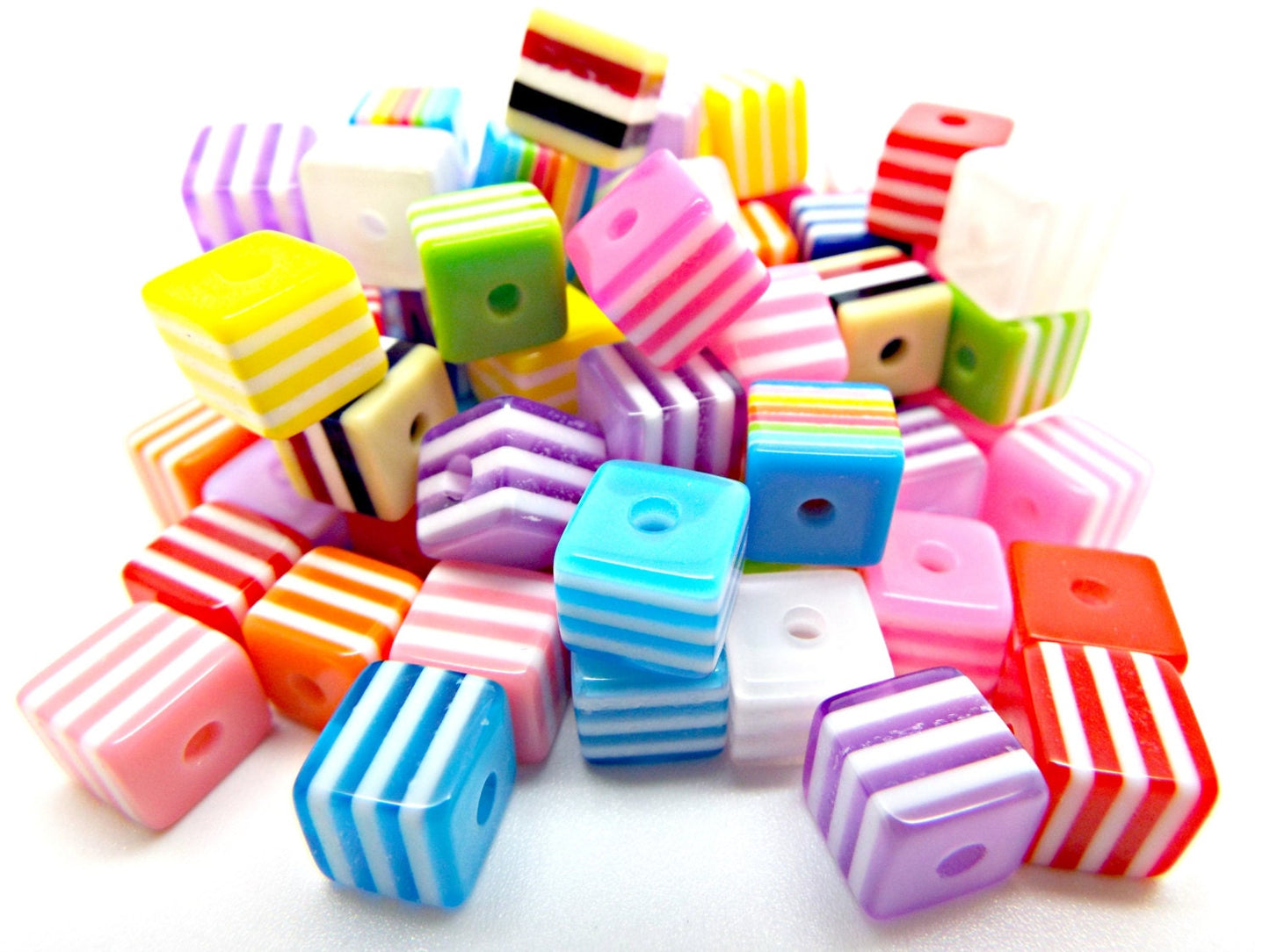 50 STRIPED CUBE BEADS in Mixed Colors, 8mm Resin Beads for Colorful Jewelry