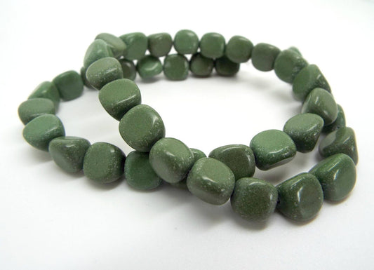 40 GREEN SERPENTINE Semi-Precious Beads, 8-11mm Triangle Pebbles, 15 Inch Strand