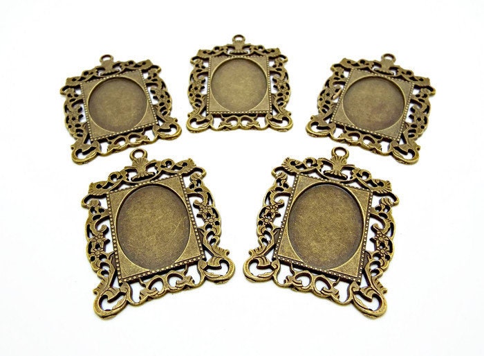 5 ANTIQUE BRONZE BEZEL TRAY PENDANTS, 24mm Oval Cabochon Setting with a Scroll Edge Design, Cameo Style