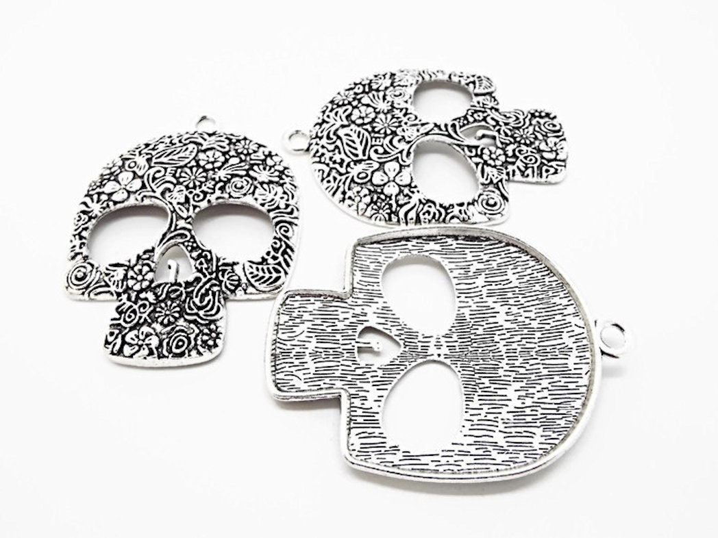 3 LARGE SKULL PENDANTS 66mm Gothic Day of the Dead Embellishments, Dark Antique Silver Metal Halloween Skulls