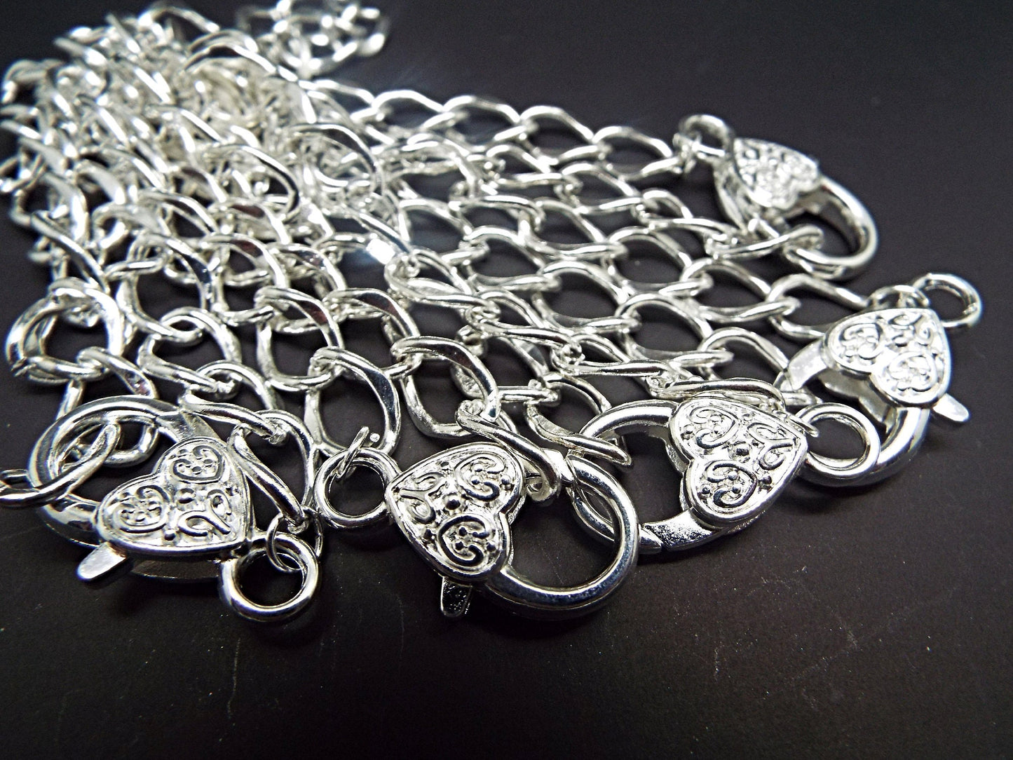 5 SILVER CURB Chain Bracelets, 20cm Long with a 12x8mm Link and a Large Heart Lobster Clasp, Charm Bracelet Base