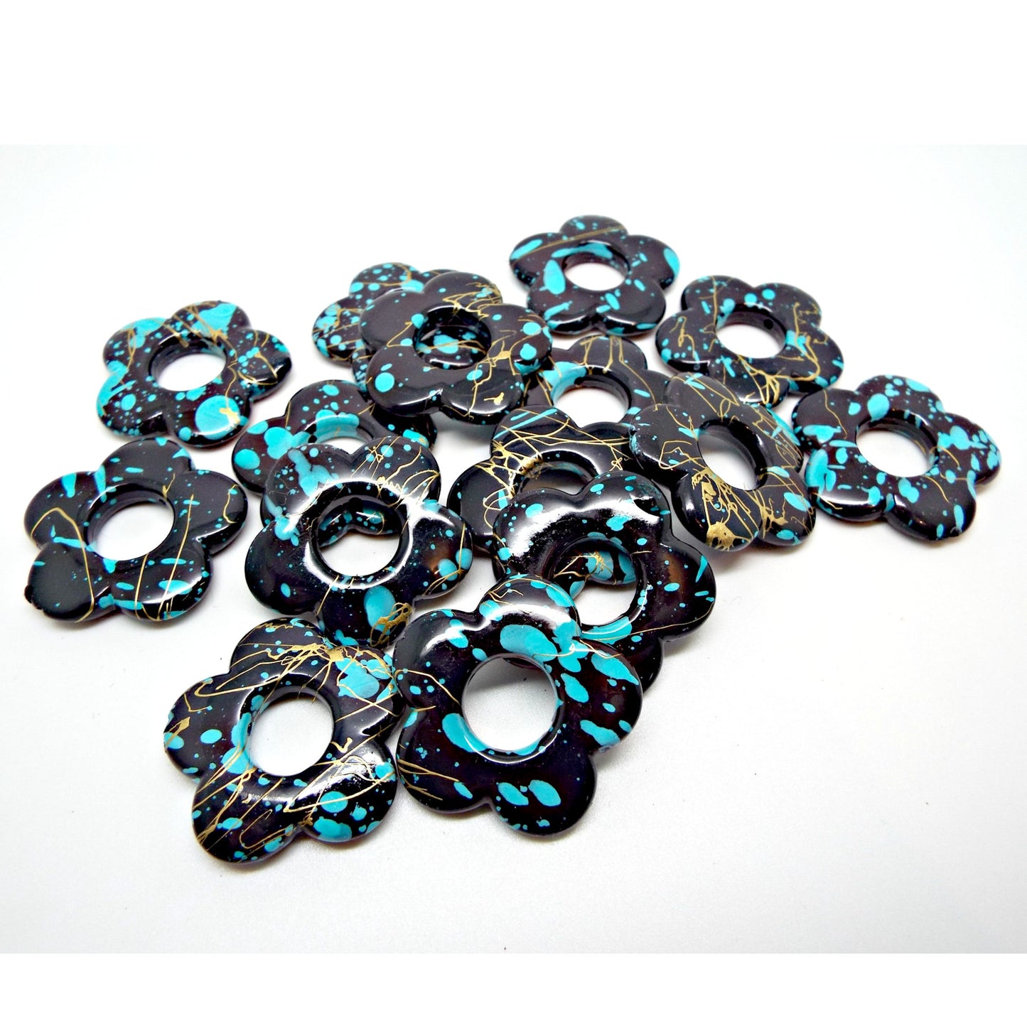 15 Drawbench Flower Beads in Black, Blue & Gold, 33mm Large Acrylic Beads, Jewellery Making Supplies