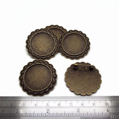 5 Round Brooch Blanks in Antique Bronze with a 25mm Round Setting