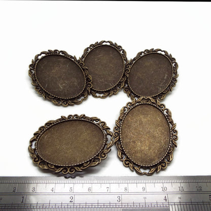 5 Bronze Brooch Blanks with Leaf Design Edging and 30x40mm Setting