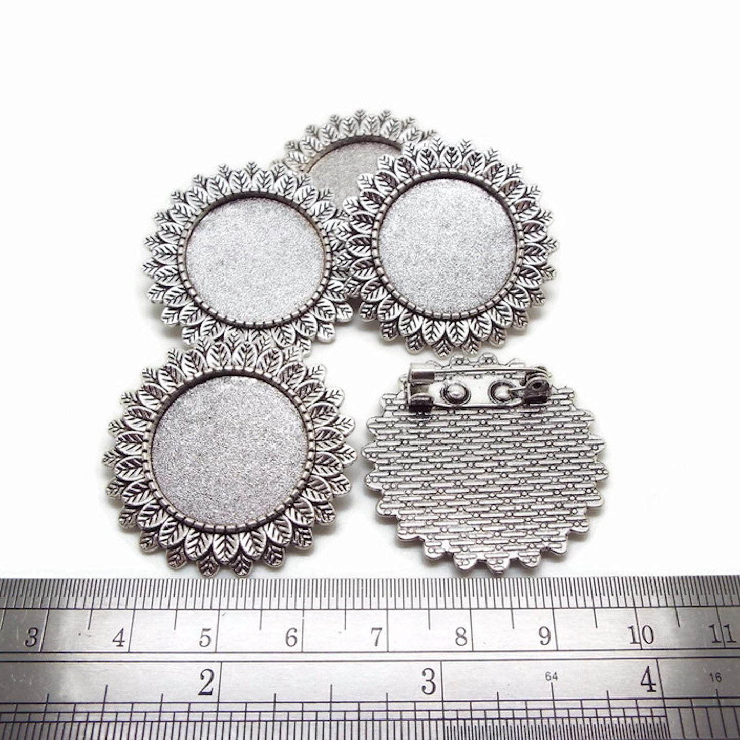 5 Sunflower Brooch Blanks in Antique Silver Tone with 20mm Setting
