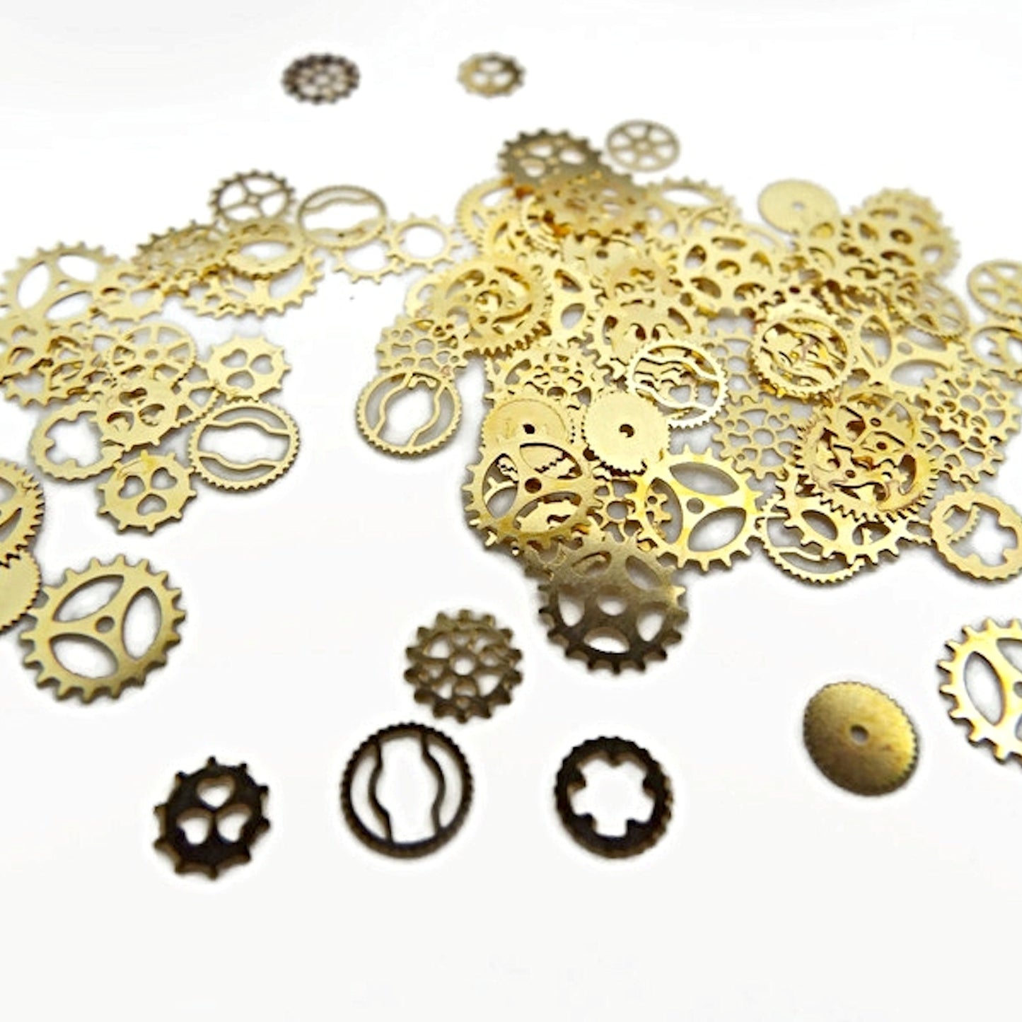 100 Gold Steampunk Watch Cogs for Crafts, Jewellery & Nail Art, Tiny F ...