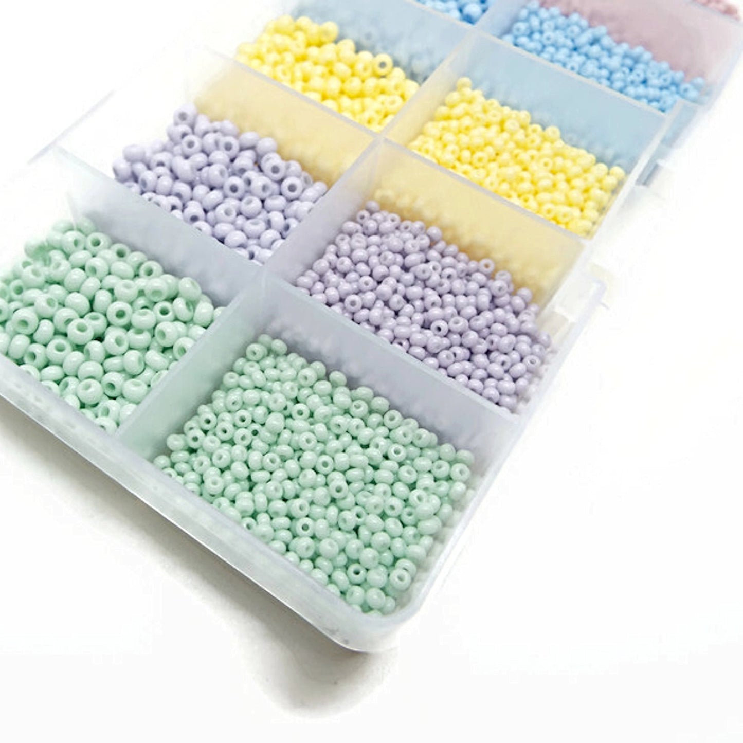 Preciosa Seed Beads, 10 Compartment Box with 5 Colours in 2 Sizes, Approx 7500 Beads