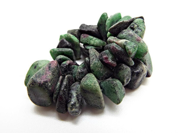 RUBY IN ZOISITE Nuggets, 8 Inch Strand of Green Gemstone with Ruby Inclusions, Large Stone Jewellery Beads