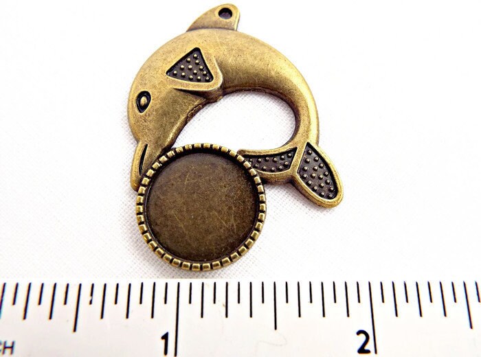 3 ANTIQUE BRONZE Dolphin Pendants with 15mm Cabochon Setting, Bezel Jewellery Blanks