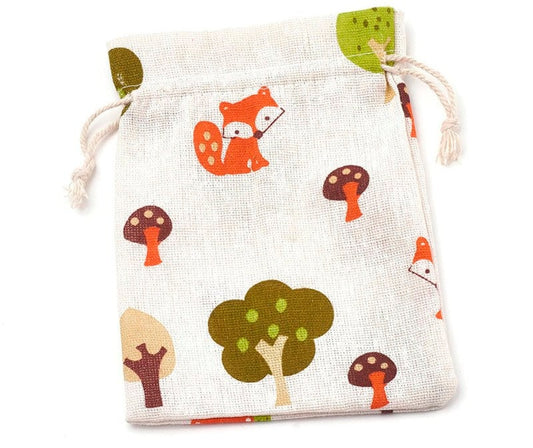 5 FOX FABRIC GIFT BAGS with a 16x12cm Inner, Hessian Style Gift Pouches with Drawstring featuring Trees Owls Snails & Foxes