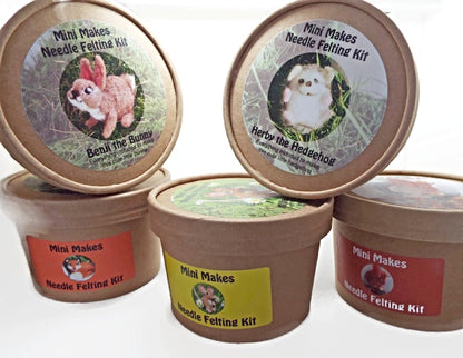 NEEDLE FELTING Fox Kit, Complete Starter Kit, Carded Wool, Felting Needle, Felting Pad, Gift for Crafter