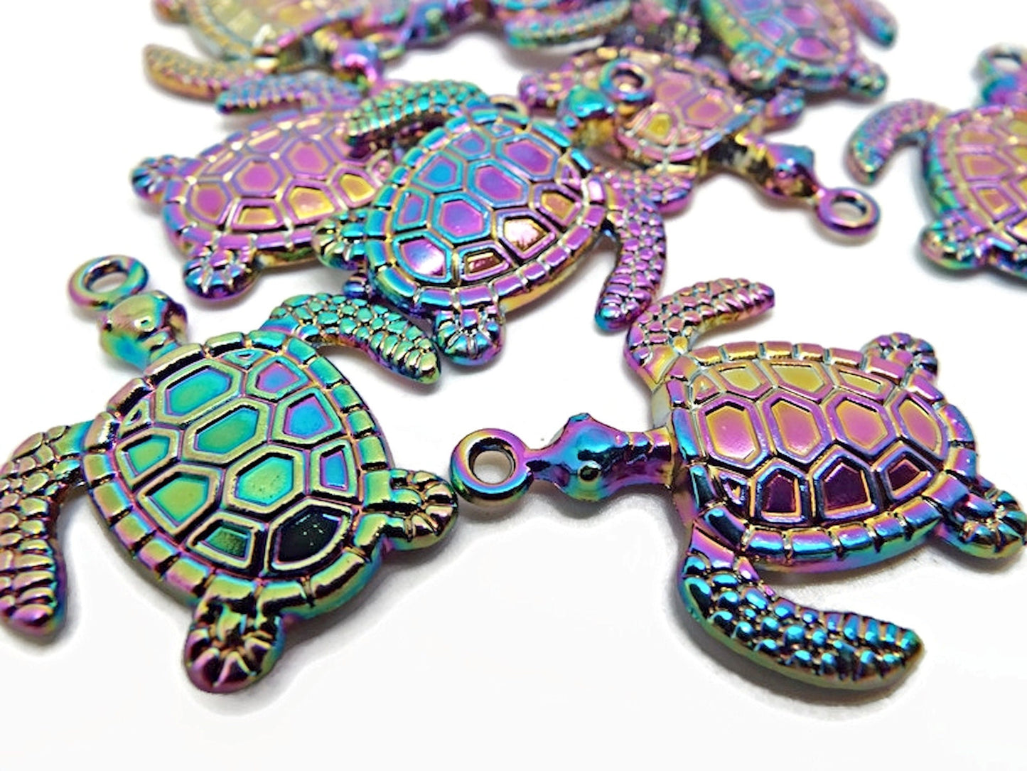 5 RAINBOW TURTLE Pendants 33x25mm Charms for Animal Sealife Jewelry, Rainbow Plated Metal Charms with 2mm Hole