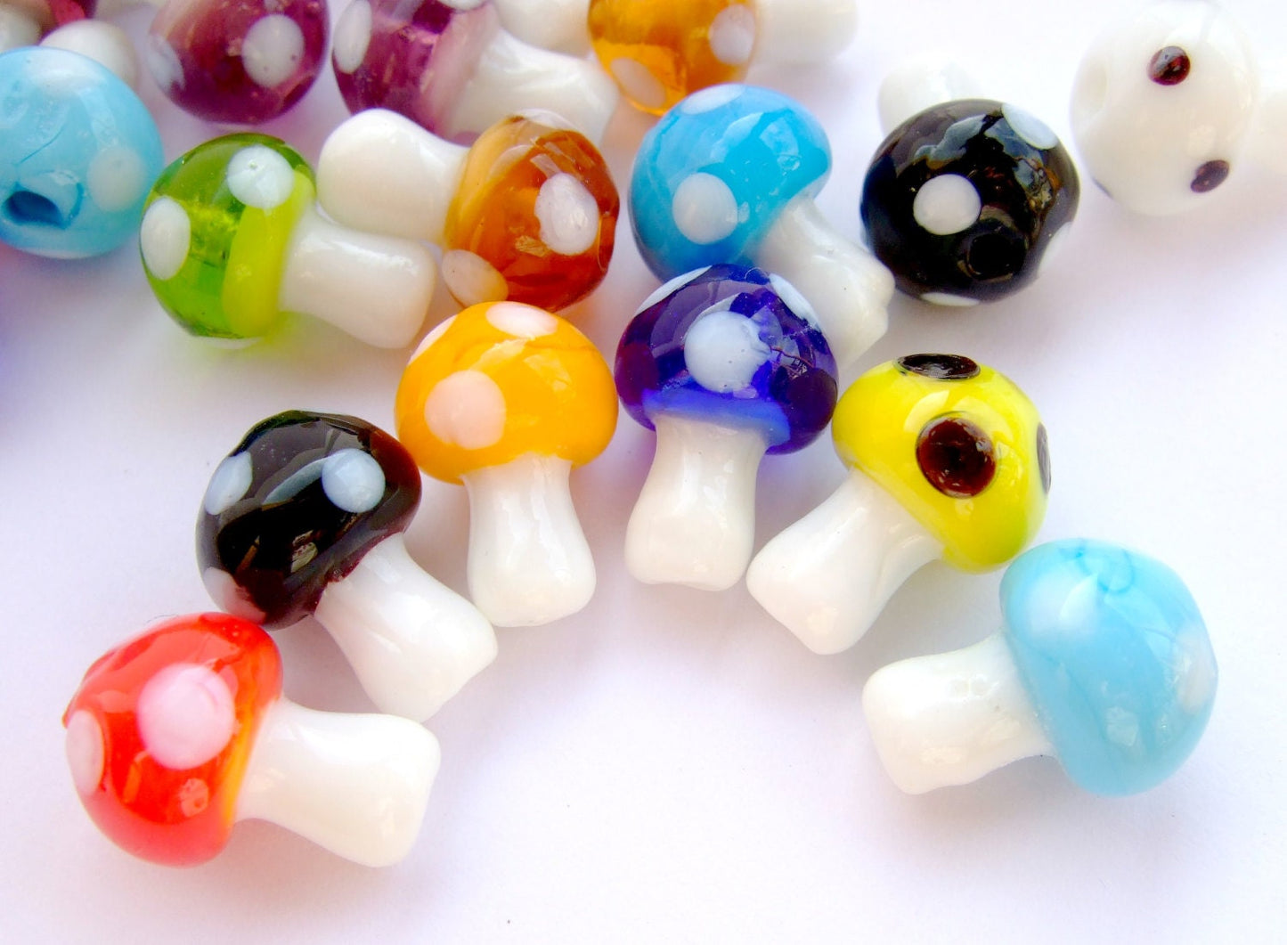 20 GLASS MUSHROOM BEADS in Mixed Colors, 16x12mm Lampwork Charms and Pendants